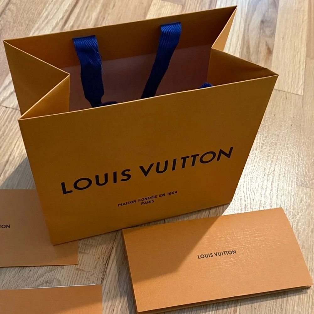 Louis Vuitton Small Shopping Bag with Envelopes 10lx6wx8h - Picture 4 of 4